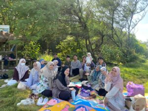 keakraban muda mudi di baros
